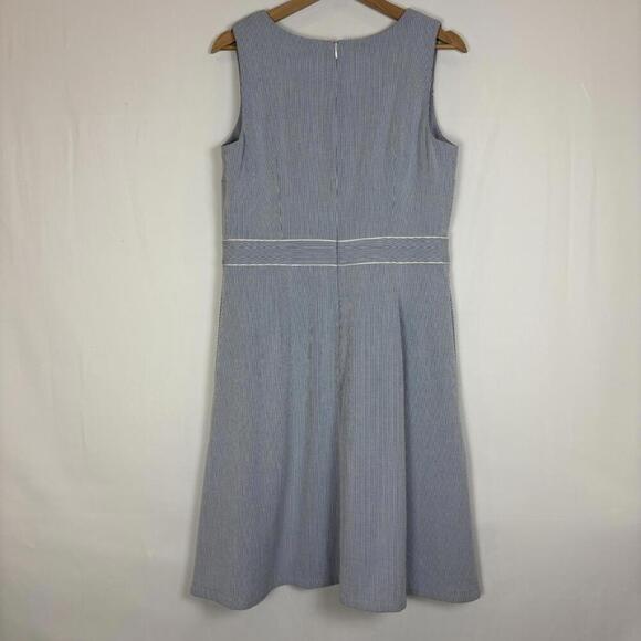 Talbots 10 Blue and White Striped Seersucker Knee Length Fit and Flare Dress - Picture 7 of 9